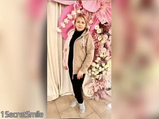 Visit 1SecretSmile profile