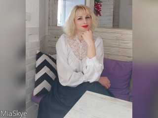 Visit MiaSkye profile