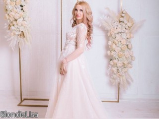 View BlondieLisa profile in Girls - Not So Shy category