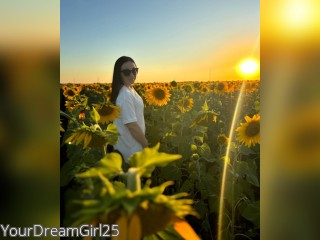 Visit YourDreamGirl25 profile