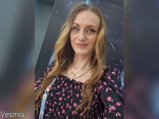 Visit Vesmia profile