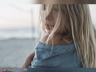 View VanillaBlonde profile in Glamour Girls category