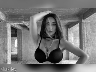 Visit MiaRiley profile