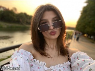 Visit VikiHoney profile