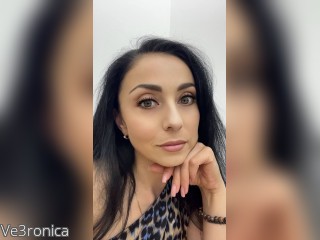 Visit Ve3ronica profile