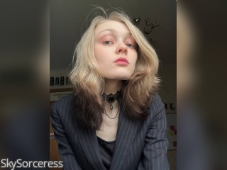 Visit SkySorceress profile