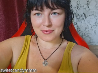 Visit sweetcandymmm profile