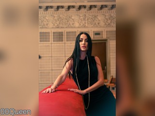 Visit 00Queen profile