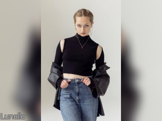 Visit Lunelle profile