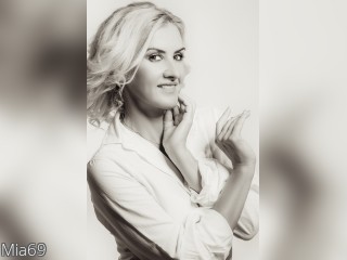 Visit Mia69 profile