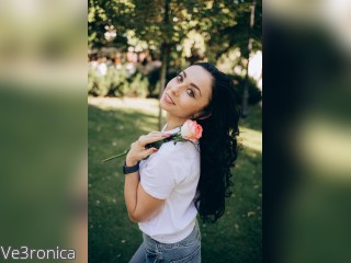 Visit Ve3ronica profile