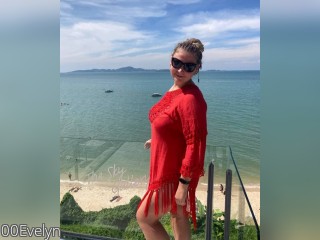 Visit 00Evelyn profile