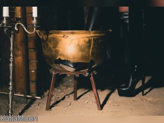 Visit KatiaMoon profile