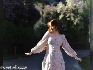Visit sweetiefoxxxy profile
