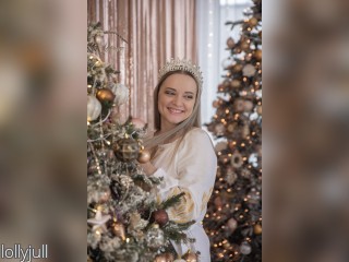 Visit lollyjull profile