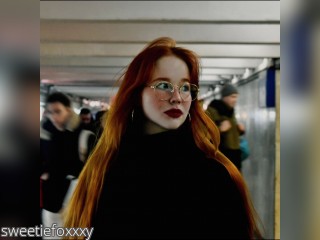 Visit sweetiefoxxxy profile