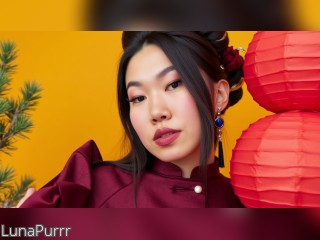 Visit LunaPurrr profile