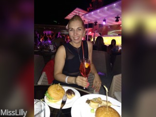 Visit MissLilly profile