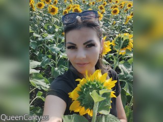 Visit QueenCartyes profile