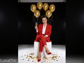 Visit LunaChic profile