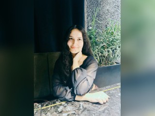 Visit QueenIssaBel profile