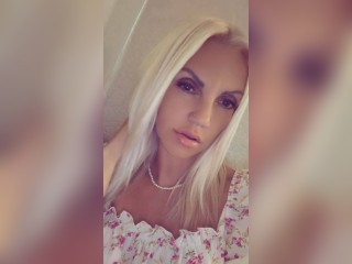 View CherryBlond profile in Make New Friends category