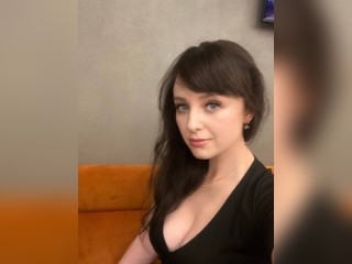 Visit Carolinaa1 profile