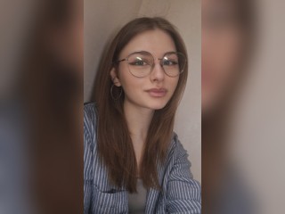 Visit 001GOODGIRL profile