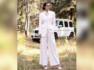 Visit NoirEmpress333 profile