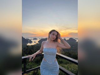 Visit DreamyEva profile