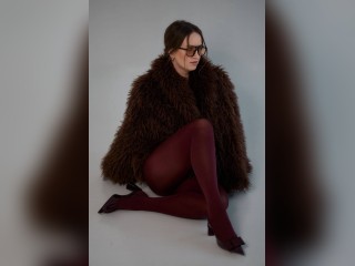 Visit DiamondTease profile