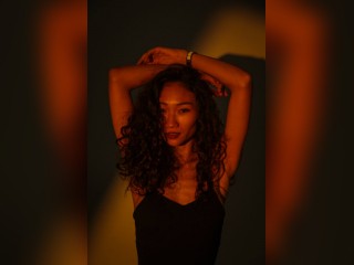 Visit Elunara profile