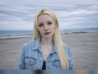 View xBarbiSizex profile in Strip HiLo category