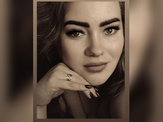 View Kossandraa1 profile in Girls - A Little Shy category