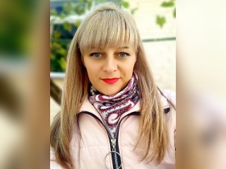 Visit KissedVelvet profile