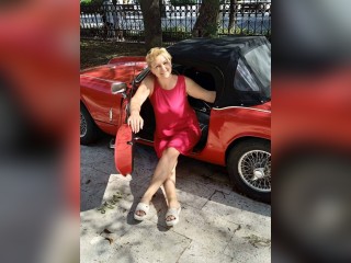 Visit NiceLadyyy11 profile