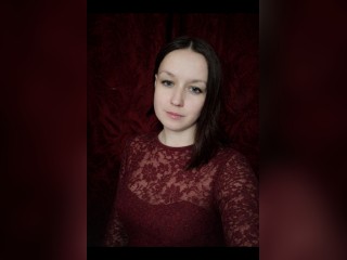 View AlianaRose profile in Girls - A Little Shy category