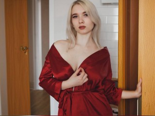 Visit KarolinaRay profile