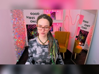 View LisaFoxy profile in Girls - A Little Shy category