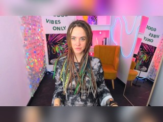 Visit LisaFoxy profile