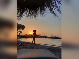 Visit HoneyDesire profile