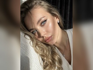 View CuteMe01 profile in Make New Friends category