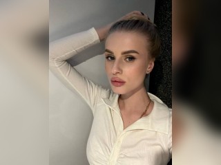 Visit CherryyPie profile