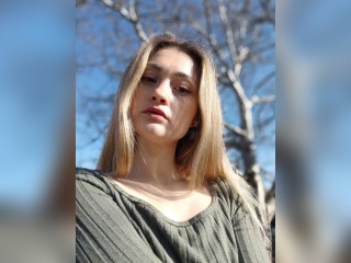 View Annabelle profile in Make New Friends category