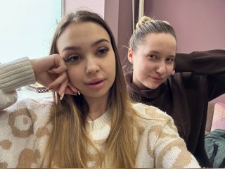 View WetRosesX profile in Girl / Girl category