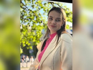 View AstraGirl profile in Make New Friends category