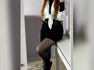 View sweetiefoxxxy profile in Girls - A Little Shy category