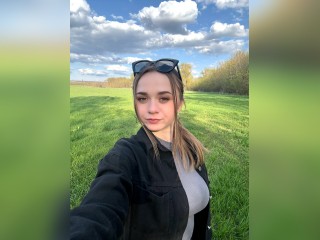 Visit 1MissChanel profile