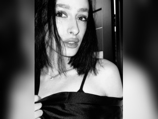 Visit Noir22Tempted77 profile