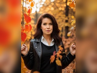 Visit JiliaTitty profile